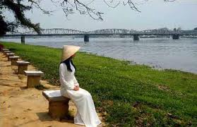 ទួរទេសចរណ៍ក្បាច់គុណនៅដំបន់ដី Hue ។