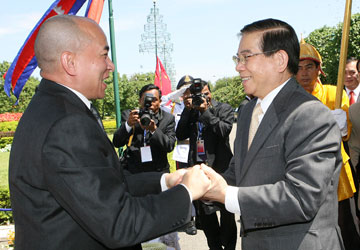 មនោសញ្ជេតនាកក់ក្ដៅរវាងវៀតណាមជាមួយកម្ពុជា