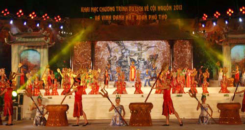 ពិធីបើកកម្មវិធី៖ ទេសចរណ៏មកប្រភពដើមនិង លើកដម្កើងចម្រៀង Xoan Phu Tho