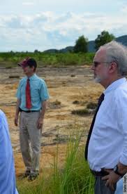 អាមេរិកជួយឧបត្ថម្ភវៀតណាមជំនះពុះពារលើផលវិបាកនៃជាតិគីមី ពុលពណ៏លឿងទំ  dioxin។