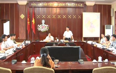 គណះកម្មការឃោសនាអប់រំមជ្ឈឹមជួបធ្វើការជាមួយថ្នាក់ដឹកនាំនៃសាលា ជាន់ខ្ពស់ផ្សាយសំលេងទូរទស្សន៍ទី២