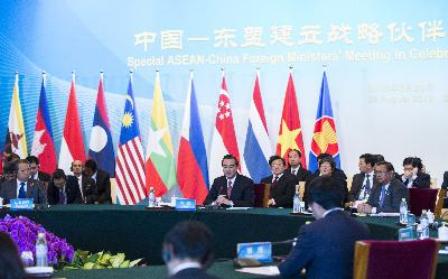 ASEAN-ចិនដំណើរការចរចារស្តីពី COC