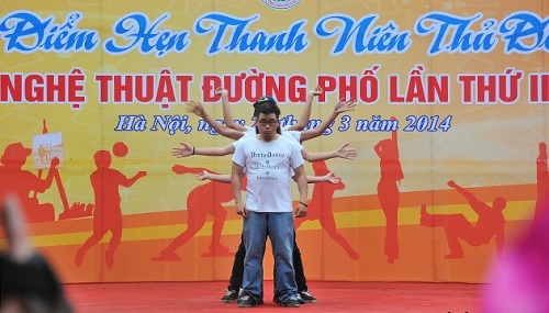 កម្មវិធីមហោស្រពសិល្បះតាមដងវិថីហាណូយ