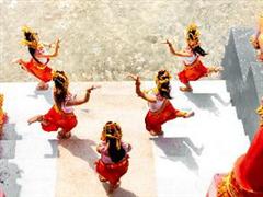 កម្មវិធីសិល្បះមិត្តភាពក្នុងឱកាសបុណ្យចូលឆ្នាំថ្មី របស់ប្រទេសមួយចំនួននៅទ្វីបអាស៊ី។