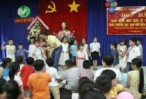 វៀតណាម៖ជំរុញខ្លាំងសកម្មភាពគាំពារនិងថែទាំកុមារ។