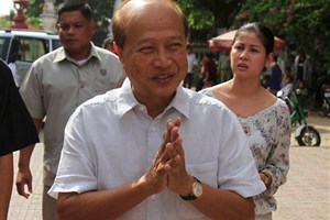 កម្ពុជា៖គណះបក្សហ្វ៊ុបស៊ីបិចថ្មីបង្ហាញមុខ