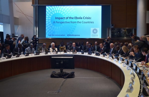 លុបបំបាត់ មហាអាសន្នរោគមេរោគ អេបូឡា -ផ្លូវនៅវែង។