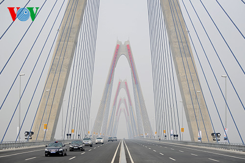 ហាណូយបើកសម្ពោធន៍និងដាក់អោយដំណើការសំណង់ធំចំនួន៤