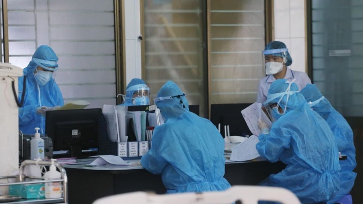 Covid-19: six nouveaux cas de contamination locale