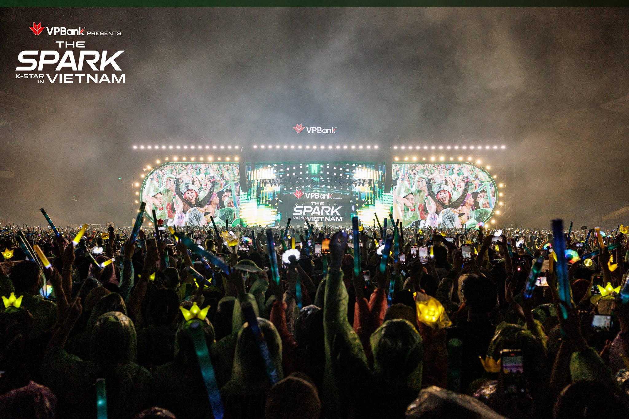 K-Star Spark Mega Concert: quand la K-pop embrase My Dinh sous la pluie