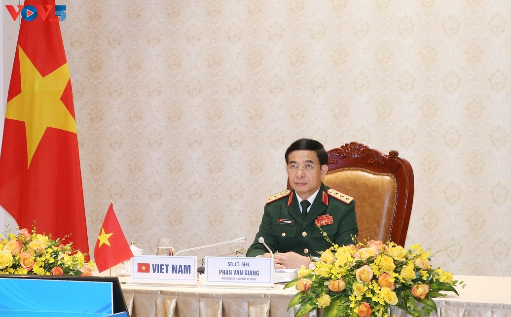 Вьетнам прилагает максимум услий для поддержания мира в мире