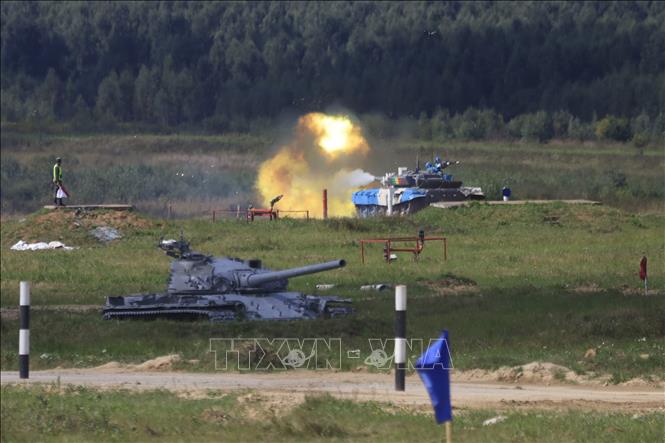 Армейские международные игры - 2021: Танкисты РФ победили в первом заезде «Танкового биатлона»