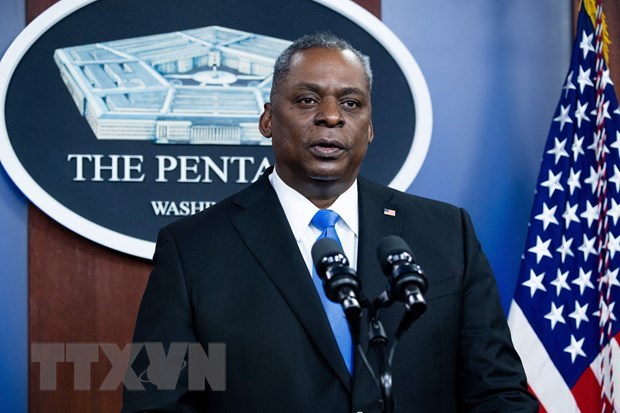 Безопасность в Черном море является повесткой дня турне министра обороны США по Европе