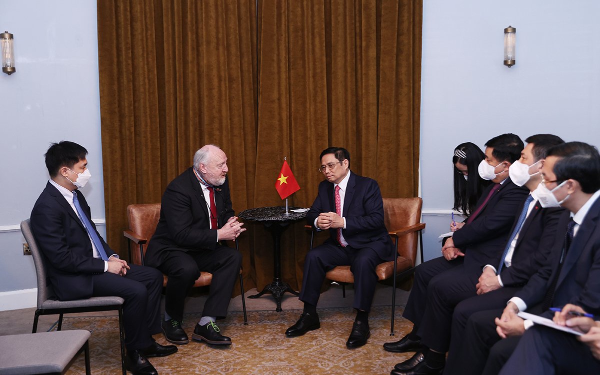 Премьер-министр Фам Минь Тинь выразил желание продвигать проекты сотрудничества между Вьетнамом и Великобританией