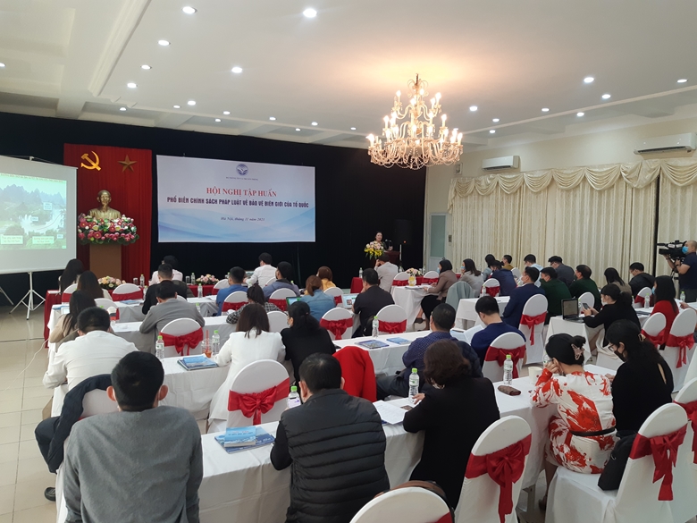 Повышение эффективности работы по внешнеполитическому информированию