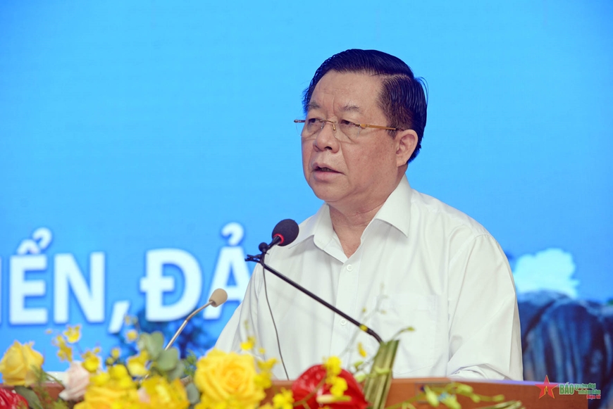 Объединение усилий военнослужащих, народа и медработников на море и островах