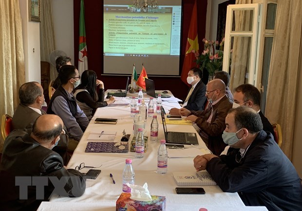 Посол Алжира Бубазин Абельхамид: Вьетнам является образцом успеха