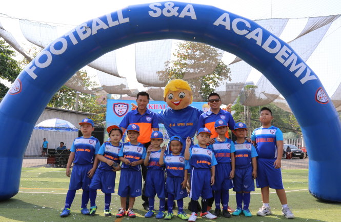 មជ្ឈមណ្ឌលបាល់ទាត់S&A Academy និមិត្តរូបនៃចំណងមិត្ដភាពវៀតណាម-ថៃក្នុង ភូមិបាល់ទាត់យុវជន