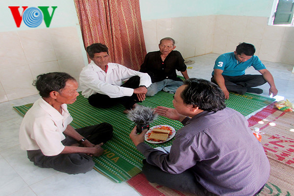 ទំនៀមទម្លាប់សូមអភ័យទោសនាព្រឹកព្រលឹមរបស់ជនជាតិ Xo Dang