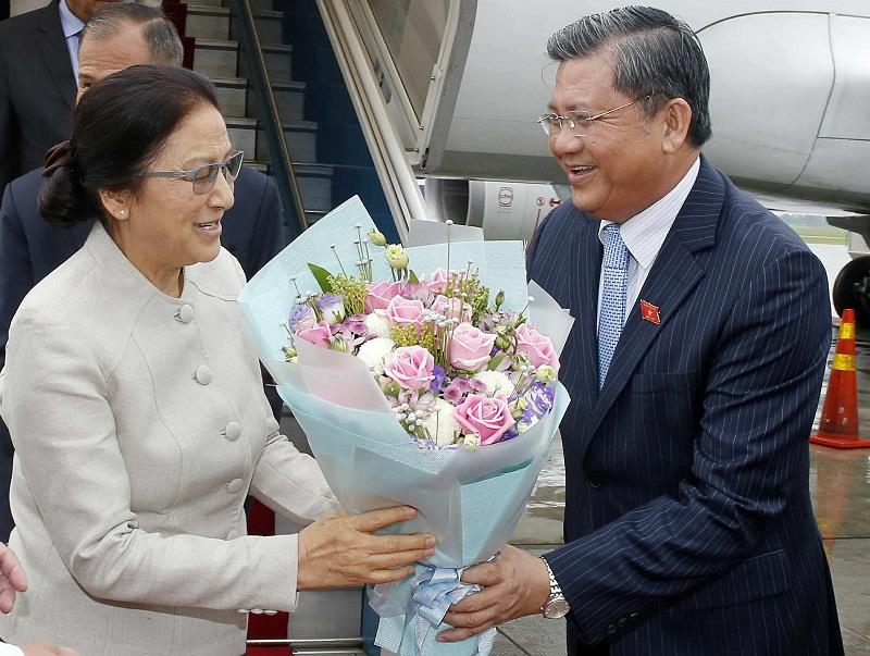 ប្រធានរដ្ឋសភាឡាវមក បំពេញទស្សនកិច្ចនៅវៀតណាម- ចូលរួមសកម្មភាពរំលឹកទិវាបង្កើតទំនាក់ទំនងការទូតវៀតណាម-ឡាវ