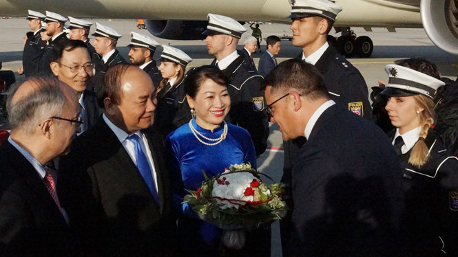 នាយករដ្ឋមន្ត្រីវៀតណាម លោក Nguyen Xuan Phuc អញ្ជើញទៅដល់ Frankfurt ចាប់ផ្ដើមដំណើរទស្សនកិច្ចនៅអាល្លឺម៉ង