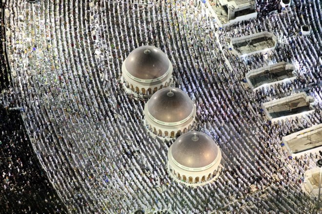 កាតាស្វាគមន៍សេចក្ដីសំរេចបើកទ្វារព្រំដែនរបស់អារ៉ាប់ប៊ីសាអូឌីត