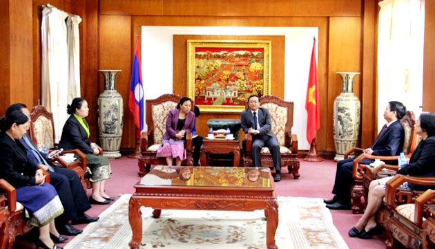 ថ្នាក់ដឹកនាំឡាវអបអរសាទរទិវាបុណ្យឯករាជ្យជាតិវៀតណាមលើកទី ៧២