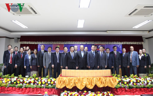 ប្រកាសសៀវភៅ “ហូជីមិញទាំងមូល”