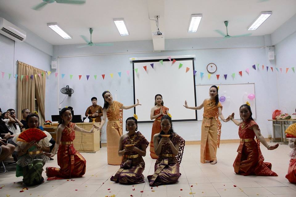 ស្វែងយល់វប្បធម៌ថៃតាមរយៈបទចម្រៀងនិងរបាំ Ram RacThai