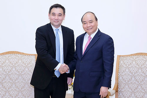 នាយករដ្ឋមន្ត្រីវៀតណាមអញ្ជើញទទួលជួបជាមួយ ស្ថាបនិកក្រុមហ៊ុន Gulf Energy នៃប្រទេសថៃ