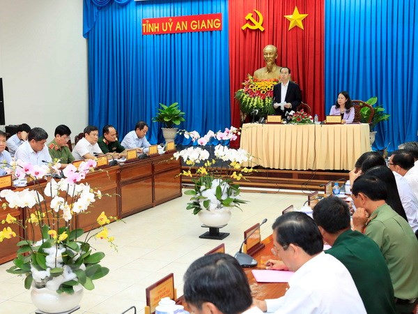 ប្រធានរដ្ឋលោក Tran Dai Quang៖ ខិតខំប្រឹងប្រែងអភិវឌ្ឍន៍ខេត្ត An Giang ឲ្យទទួលបានកំណើនស្មើរនឹងកម្រិតជាមធ្យមនៃប្រទេសទាំងមូល
