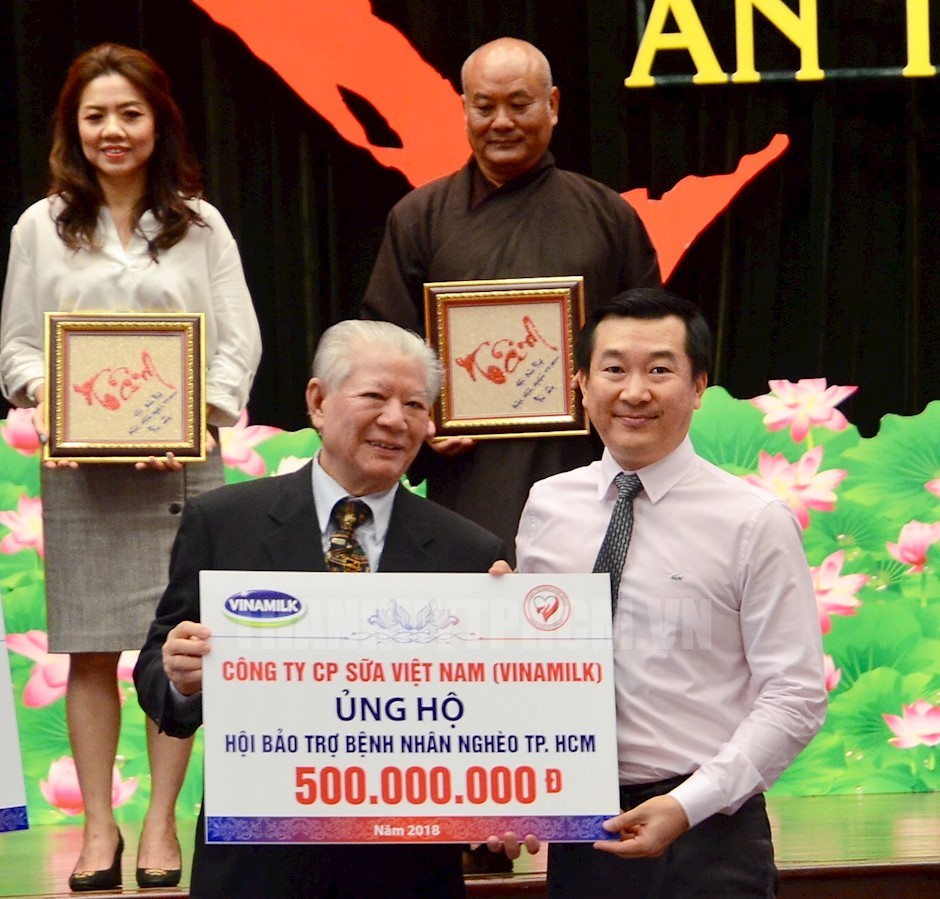 សមាគមគាំពារអ្នកជម្ងឺក្រីក្រទីក្រុងហូជីមិញ៖ ២៥​ឆ្នាំនាំ​មកនូវ​សុភមង្គល​ជូនអ្នកក្រីក្រ