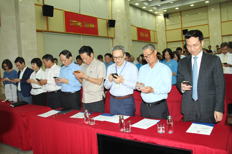 ក្រសួងព័ត៌មាន និងទូរគមនាគមន៍បំផុសកម្មវិធីផ្ញើសារ “ប្រទេស​ទាំងមូល​រួមដៃគ្នាដើម្បីជនក្រីក្រ”