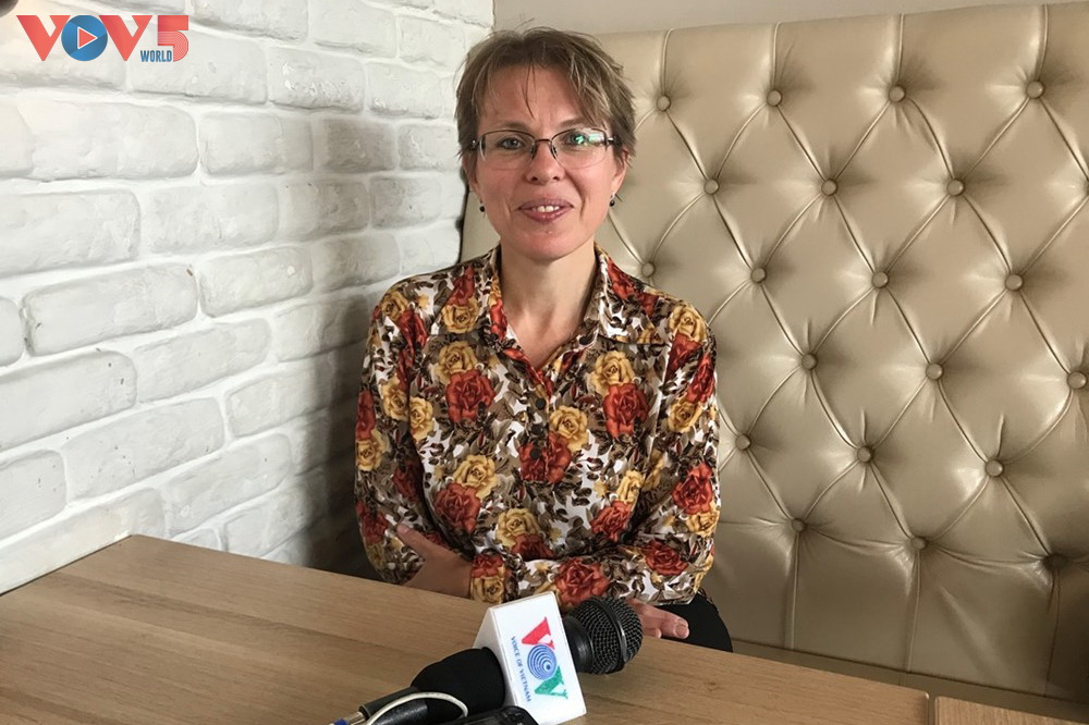 វិទ្យុសម្លេងវៀតណាមដិត​ជាប់ក្នុងក្រអៅ​បេះដូងរបស់​មិត្តអ្នកស្ដាប់​វិទ្យុ​ជនជាតិរុស្ស៊ី