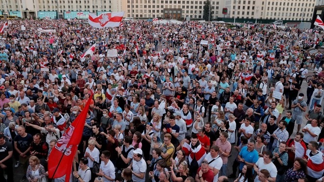 បេឡារុស្សព្រមាន EU ដែលបានជួបមេដឹកនាំប្រឆាំង ហើយរុស្ស៊ីអំពាវនាវឱ្យ EU ពិចារណាលើគោលនយោបាយស្ដីពីបេឡារុស្ស