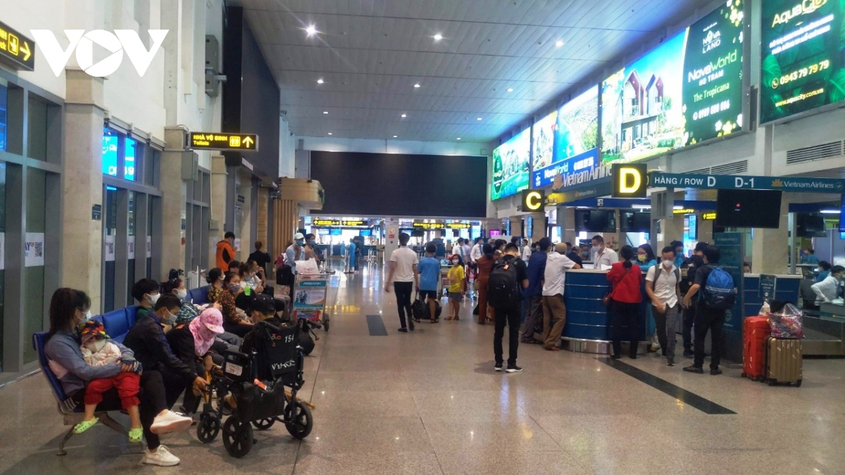 មនុស្ស ដែលឆ្លងចូលទីក្រុងហូជីមិញបំពេញការងារ គឺត្រូវធ្វើចត្តាឡីស័ក​តាមការ​កំណត់