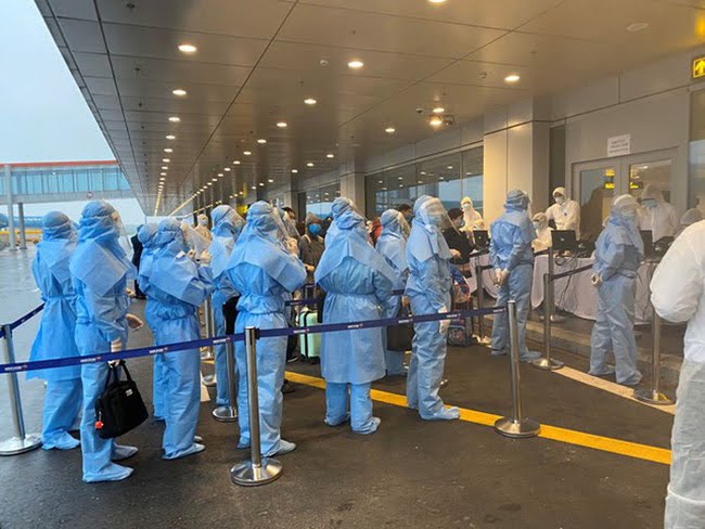 វៀតណាមបញ្ជូនពលរដ្ឋវៀតណាមជាង ៣៥០ នាក់ពីប្រទេសជប៉ុនឲ្យត្រឡប់មកមកស្រុកកំណើតវិញ