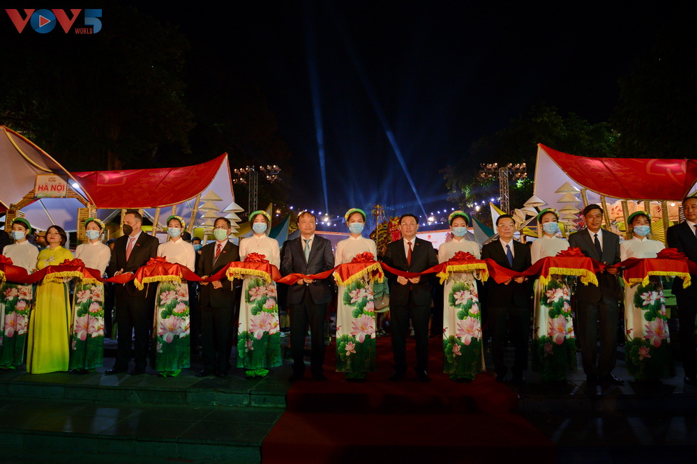 សប្តាហ៍ទំនិញ “ផលិតនៅវៀតណាម (Made in VietNam) - ព្រលឹងដ៏វិសេសវិសុទ្ទរបស់វៀតណាម” -  ឱកាសសម្រាប់អង្គភាពអាជីវកម្មក្នុងការប្រើប្រាស់ទំនិញវៀតណាម