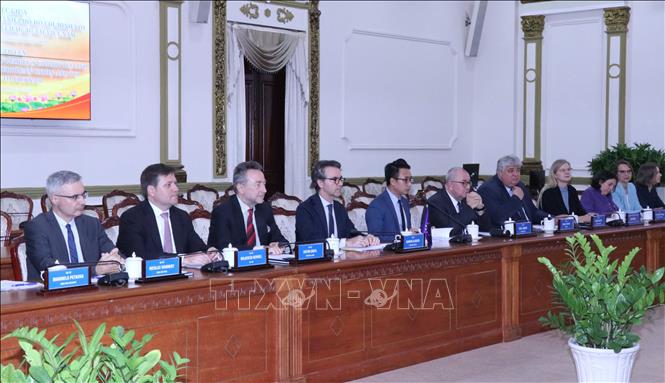 បង្កើនកិច្ចសហប្រតិបត្តិការរវាងទីក្រុងហូជីមិញនិងសហភាពអឺរ៉ុប