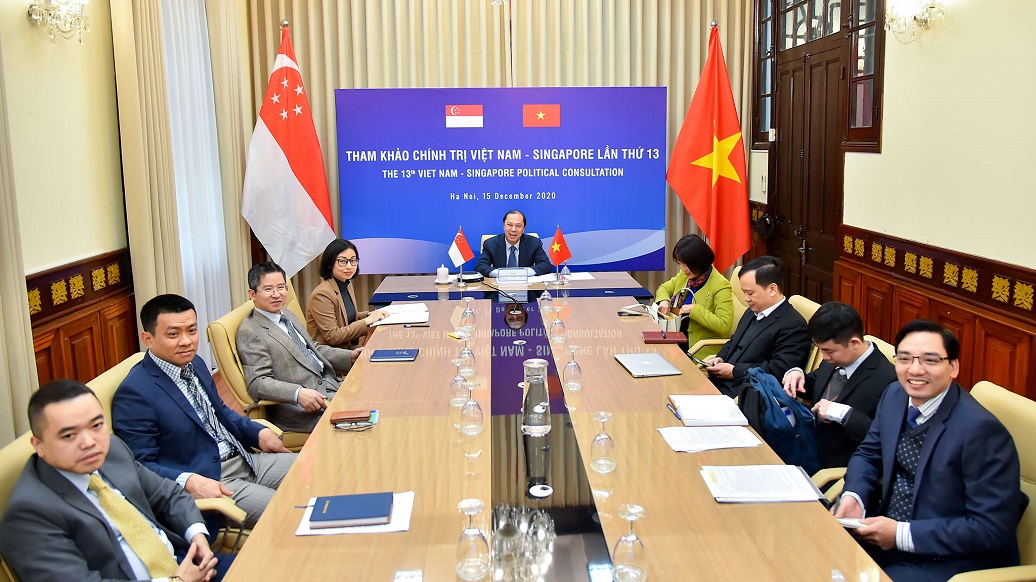 វៀតណាម - សិង្ហបុរី រួមគ្នាឆ្ពោះទៅអនុវត្តគោលដៅពីរដើរទន្ទឹមគ្នាស្តីពីការទប់ស្កាត់ជំងឺរាតត្បាតនិងស្តារសេដ្ឋកិច្ចឡើងវិញប្រកបដោយចីរភាព