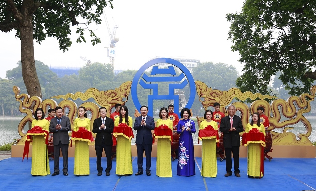 បើកពិព័រណ៍“ ហាណូយ៖ សញ្ញាសម្គាល់ប្រវត្តិសាស្ត្រ”