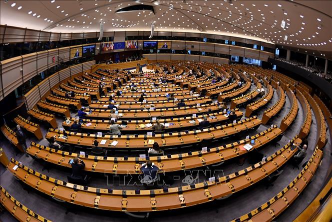 សភាអ៊ឺរ៉ុបពិចារណាលើកិច្ចព្រមព្រៀងពាណិជ្ជកម្មជាមួយចក្រភពអង់គ្លេស