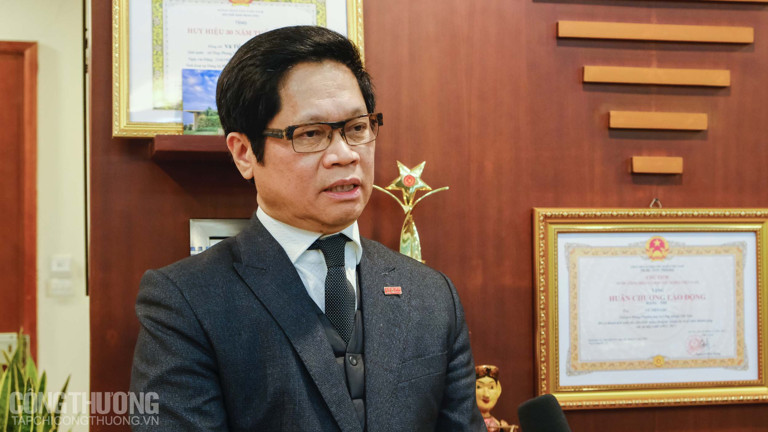 សហគ្រាសវៀតណាមខិតខំប្រឹងប្រែងកំណត់ទិសដៅនៃការអភិវឌ្ឍប្រកបដោយចីរភាពនិងផ្លាស់ប្តូរឌីជីថល