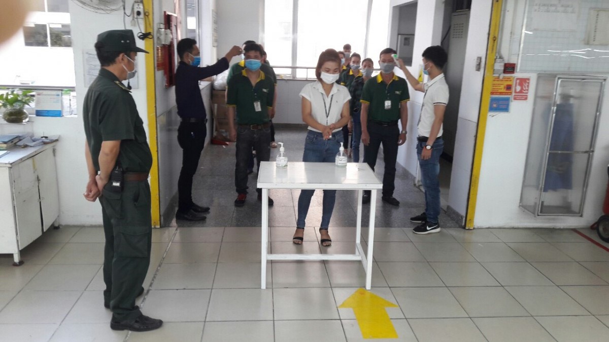 សហគ្រាសរឹតបន្តឹងការគ្រប់គ្រងជំងឺរាតត្បាតកូវីដ ១៩