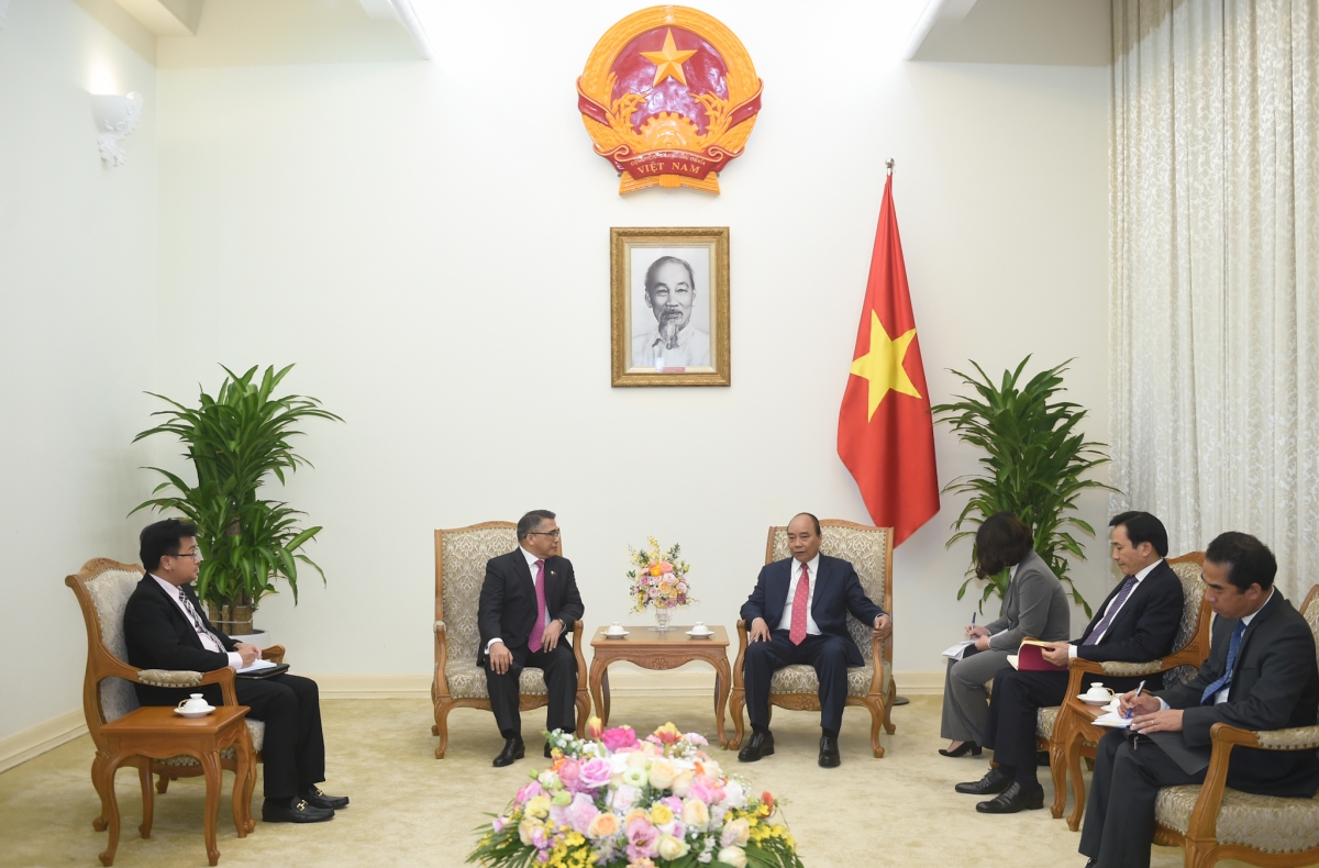 នាយករដ្ឋមន្ត្រីលោក Nguyen Xuan Phuc ទទួលជួបឯកអគ្គរដ្ឋទូតហ្វីលីពីន