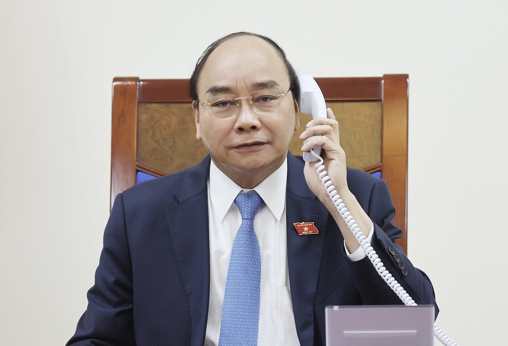 លោកនាយករដ្ឋមន្រ្តី Nguyen Xuan Phuc អញ្ជើញធ្វើកិច្ចសន្ទនាតាម ទូរស័ព្ទជាមួយប្រធានាធិបតីឈីលី