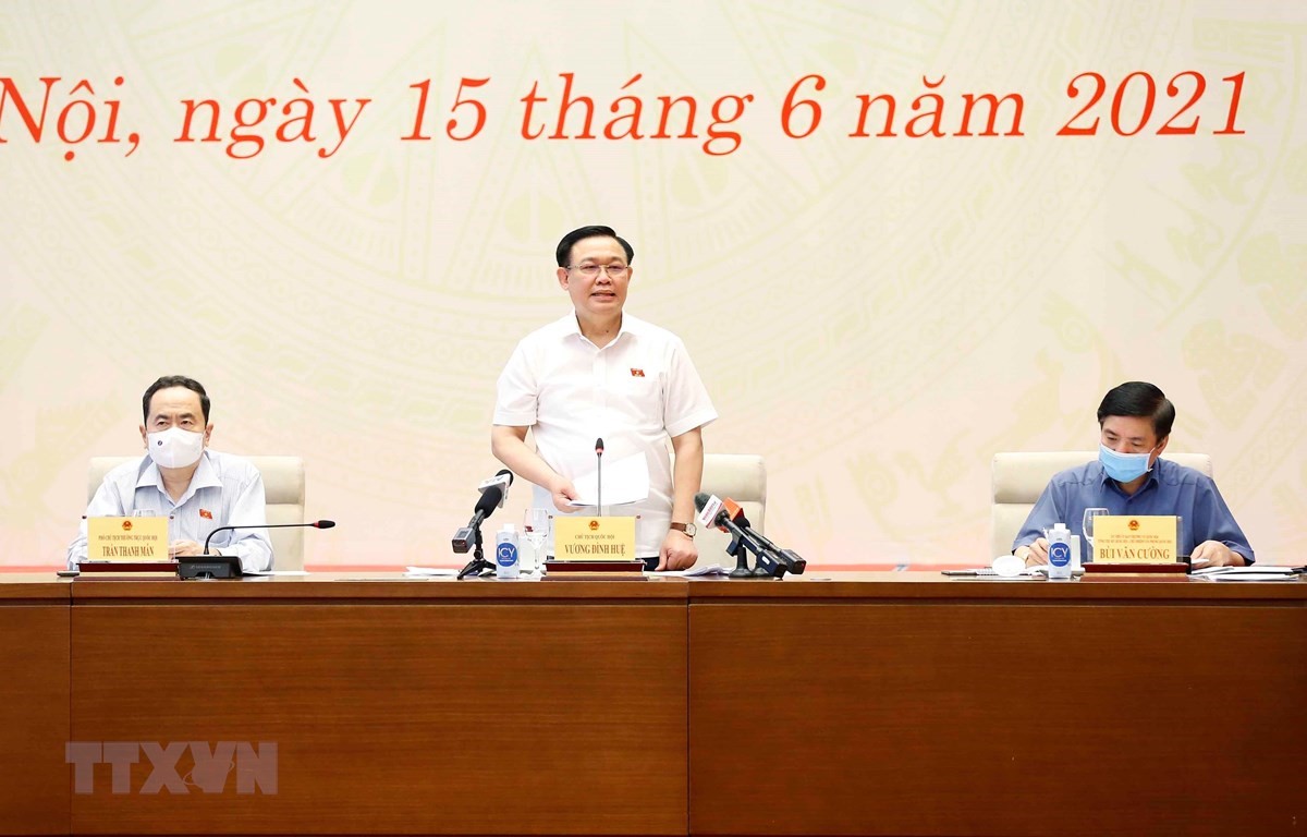សារព័ត៌មាននាំដង្ហើមជីវិតចូលក្នុងសាលប្រជុំរដ្ឋសភា