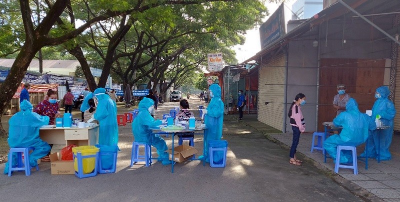 ព្រឹកថ្ងៃទី២៣ កក្កដា ទីក្រុងហូជីមិញរកឃើញករណីឆ្លងកូវីដ ១៩ ចំនួន៣៣០២/៣៨៩៨នាក់