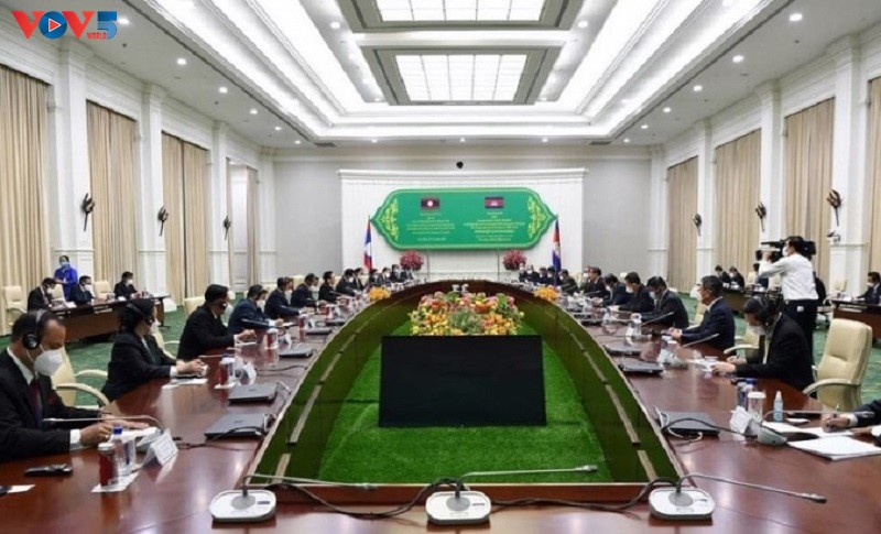 នាយករដ្ឋមន្រ្តីឡាវអញ្ជើញទៅបំពេញទស្សនកិច្ចជាផ្លូវការនៅកម្ពុជា