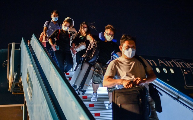 ក្រុមហ៊ុន Vietnam Airlines បើកជើងហោះហើរអន្តរជាតិធម្មតាដំបូង ចាប់តាំងពីពេលផ្ទុះជំងឺរាតត្បាតកូវីដ ១៩